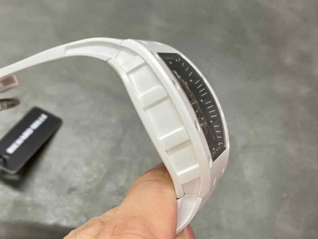 BBR厂理查德米勒RM055白色陶瓷复刻表值得入手吗？（深度评测） | 奈斯探表
