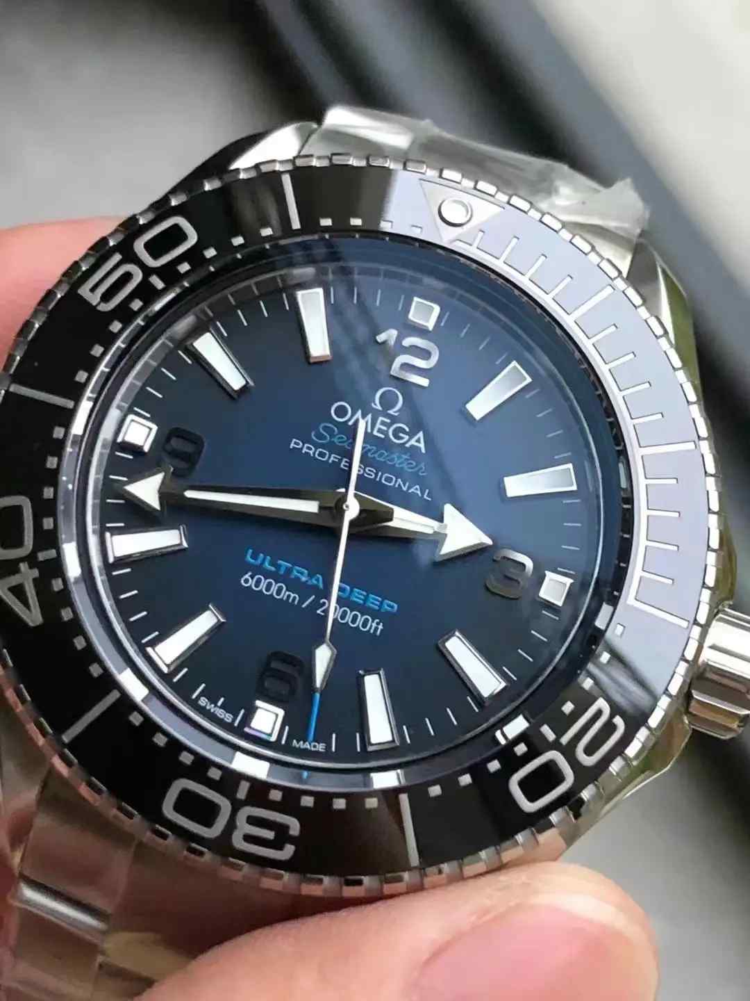 深度解析VS厂欧米茄海洋宇宙6000米海王复刻表，外观能不能乱真！ | 奈斯探表