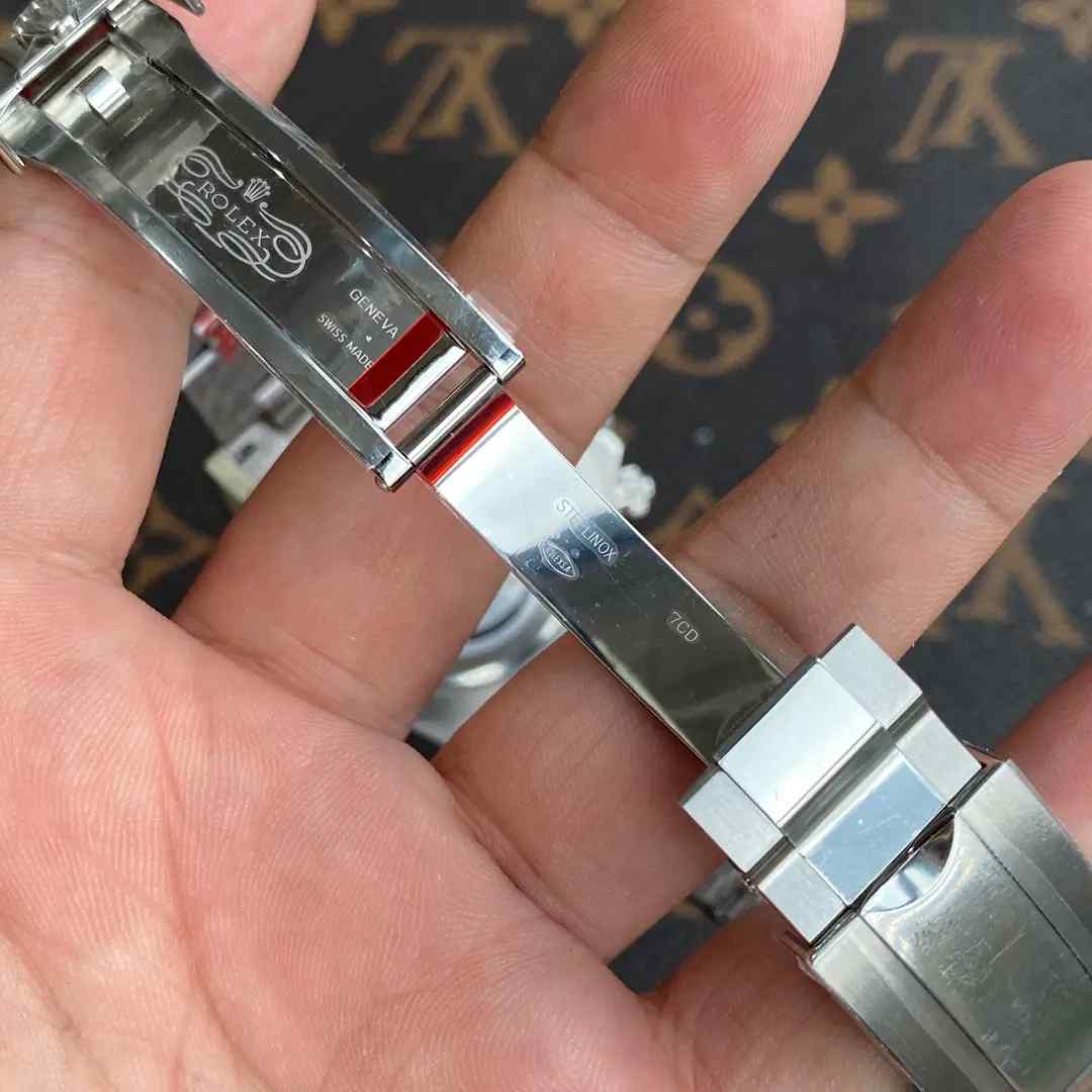 C厂劳力士熊猫迪4130机芯详解及与正品对比有什么区别（新人入手必看） | 奈斯探表