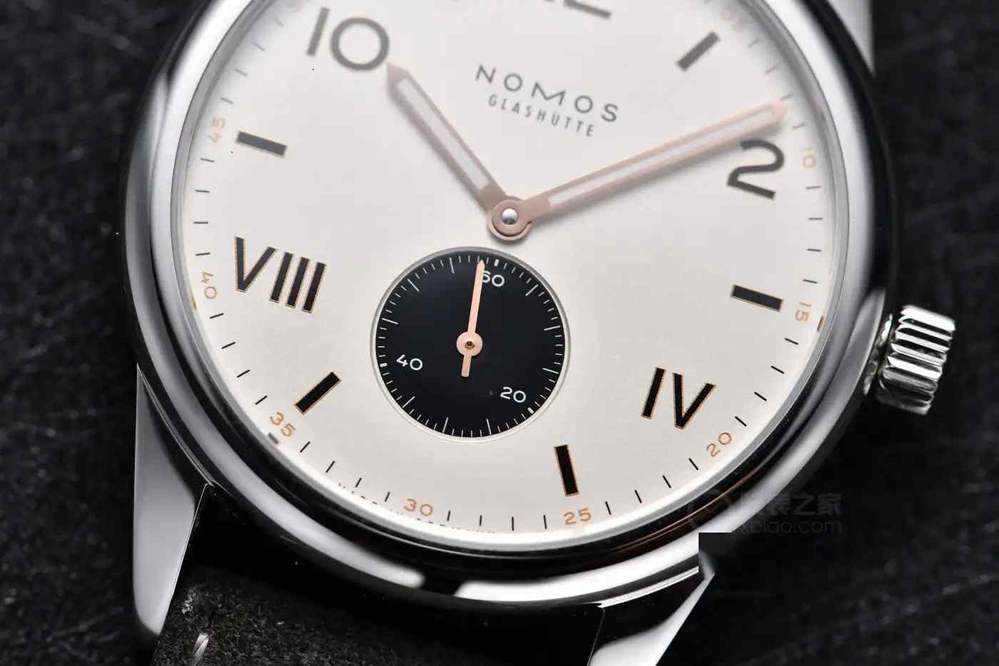 Cal.Alpha手动上链机芯,NOMOS Club小三针,品质之选,你值得拥有! | 奈斯探表 Cal.Alpha手动上链机芯,NOMOS Club小三针,品质之选,你值得拥有! | 奈斯探表