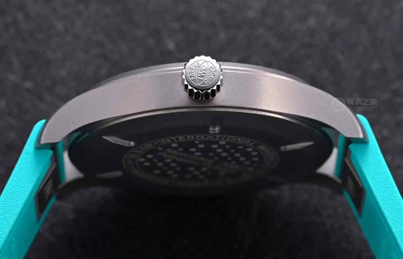 IWC万国表与梅赛德斯-AMG马石油F1车队强强联手，打造限量版腕表！ | 奈斯探表