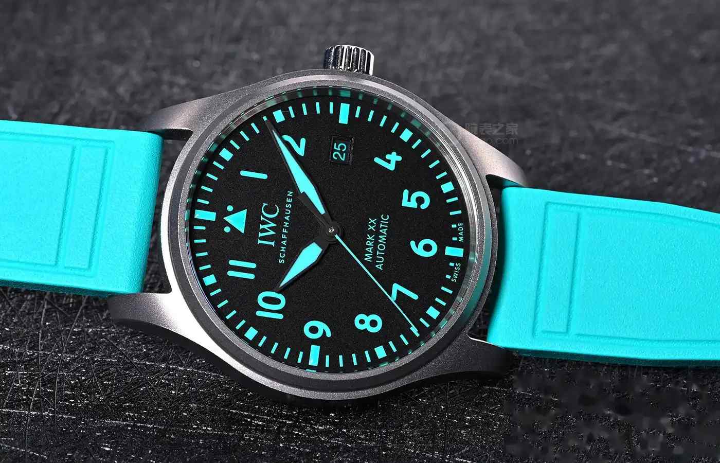 IWC万国表与梅赛德斯-AMG马石油F1车队强强联手，打造限量版腕表！ | 奈斯探表