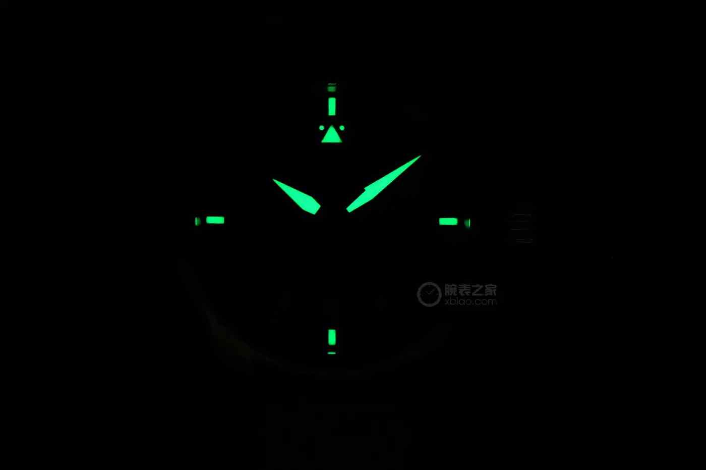 IWC万国表与梅赛德斯-AMG马石油F1车队强强联手，打造限量版腕表！ | 奈斯探表