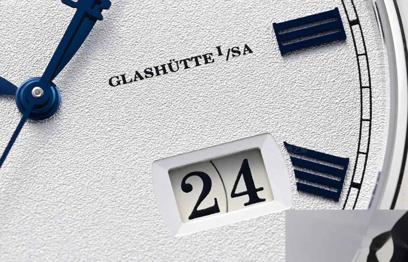 9万预算买德表?议员卓越新款月相表深度评测,机芯测试比COSC还严苛! | 奈斯探表 9万预算买德表?议员卓越新款月相表深度评测,机芯测试比COSC还严苛! | 奈斯探表