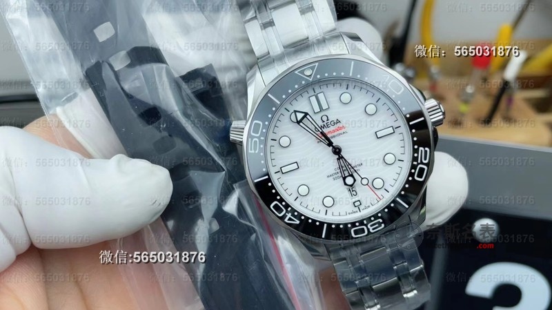 VS厂海马300V4版震撼上市!8800一体机芯深度解析,这次升级值不值? | 奈斯探表 VS厂海马300V4版震撼上市!8800一体机芯深度解析,这次升级值不值? | 奈斯探表