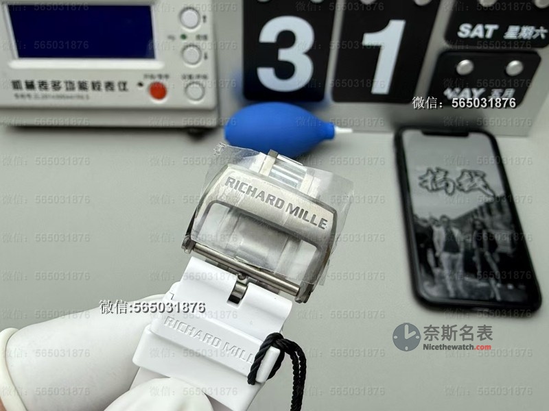 颠覆市场认知的复刻神器!ZF RM061白跑道腕表细节解析,比原装还惊艳 | 奈斯探表 颠覆市场认知的复刻神器!ZF RM061白跑道腕表细节解析,比原装还惊艳 | 奈斯探表