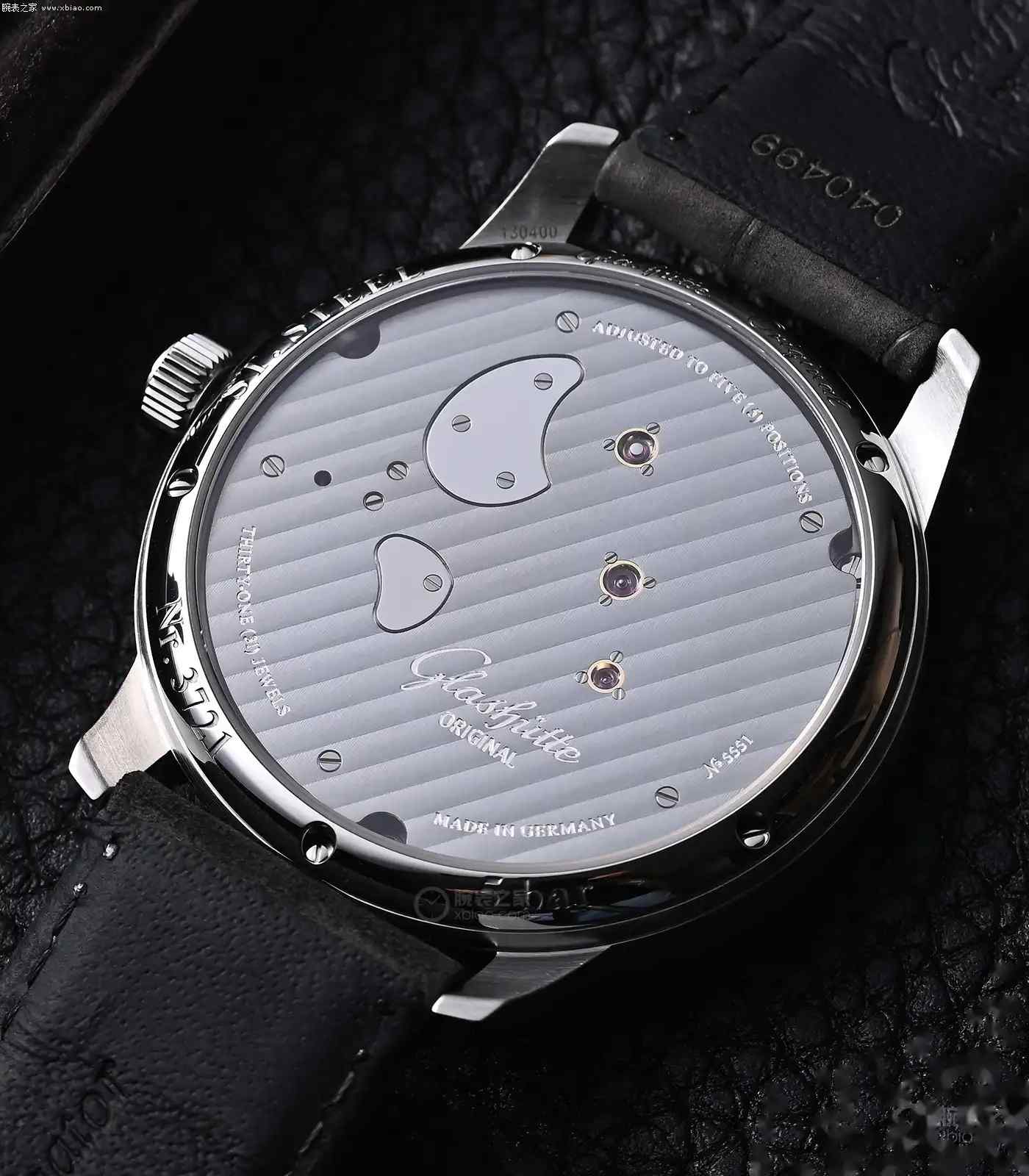 0万预算必看！格拉苏蒂原创双鹅颈腕表深度评测：这机芯美得不像实力派！ | 奈斯探表