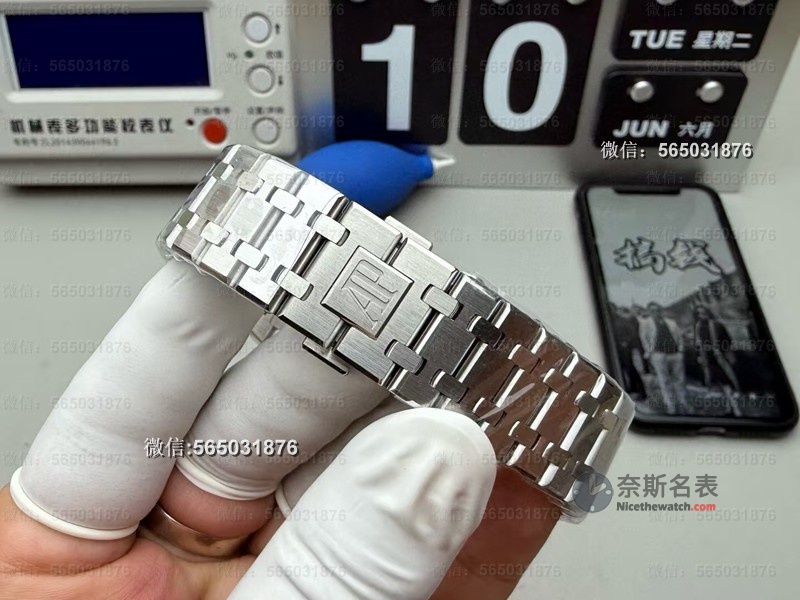 APS厂放大招!皇家橡树15400 V3评测,细节还原到毫米级! | 奈斯探表 APS厂放大招!皇家橡树15400 V3评测,细节还原到毫米级! | 奈斯探表