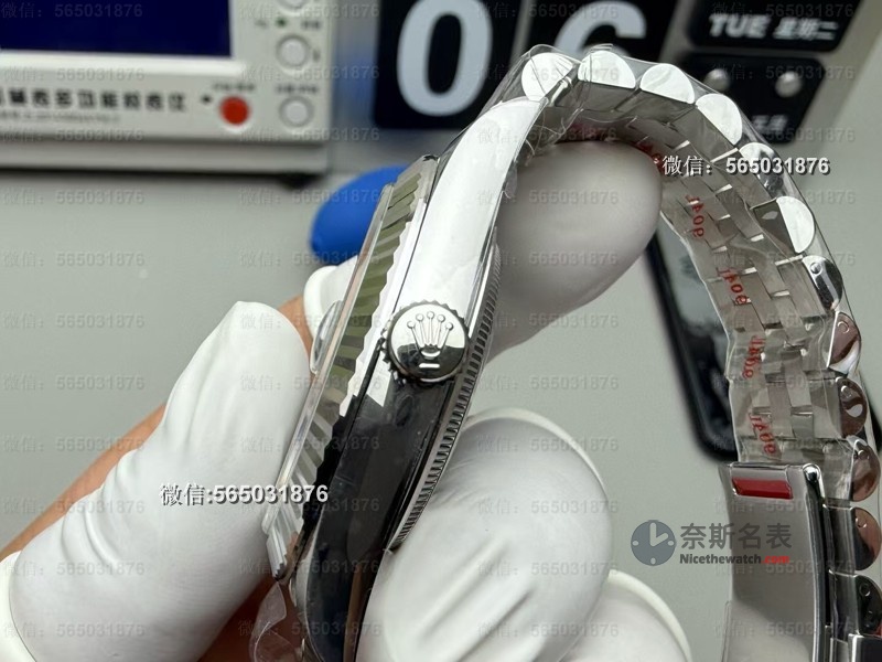 买前必看!C厂2025日志深度拆解:72小时动储是真是假? | 奈斯探表 买前必看!C厂2025日志深度拆解:72小时动储是真是假? | 奈斯探表