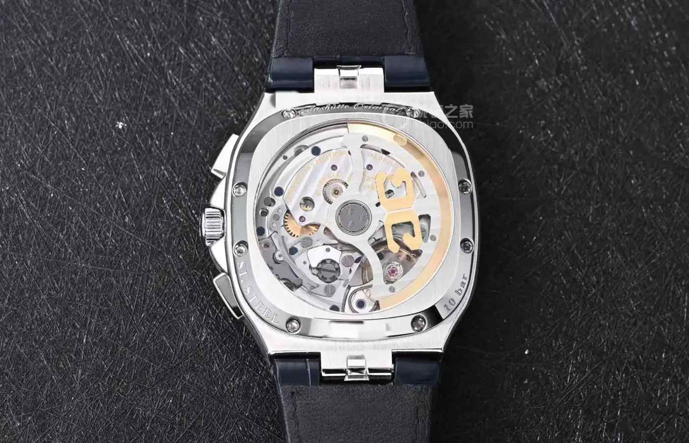 不再只有圆形表！格拉苏蒂原创这款方壳神作，戴出高级复古范儿！ | 奈斯探表