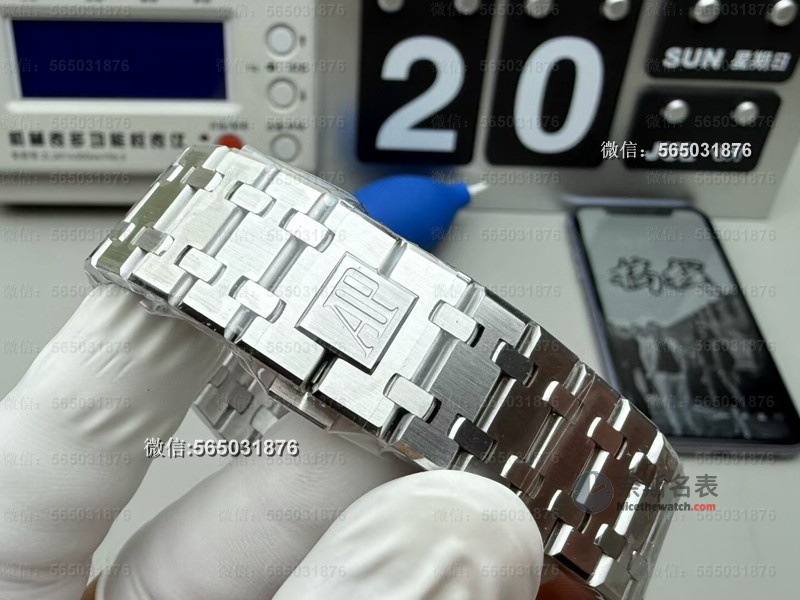 钢带之王再进化！APS厂爱彼15400 V3版评测，APS厂这次把细节做到了极致！ | 奈斯探表