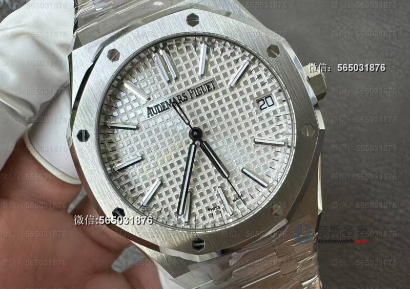 【深度测评】TOP厂爱彼15510复刻表:万元级复刻表的天花板之争? | 奈斯探表 【深度测评】TOP厂爱彼15510复刻表:万元级复刻表的天花板之争? | 奈斯探表