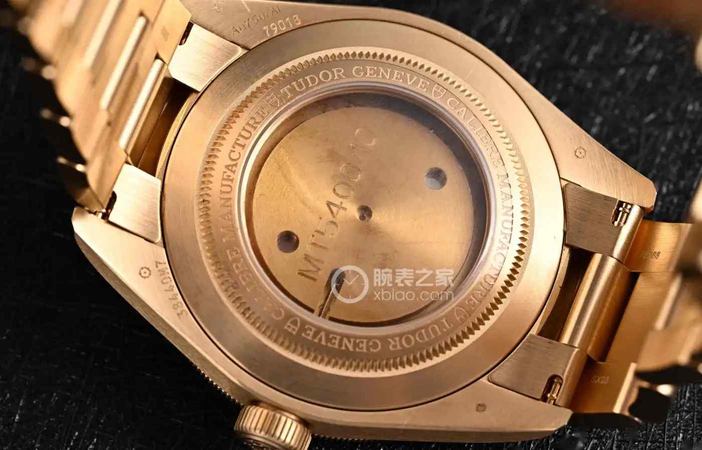 26万帝舵金表震撼表圈！全18K金碧湾1958型潜水表，劳力士再无“平替” | 奈斯探表