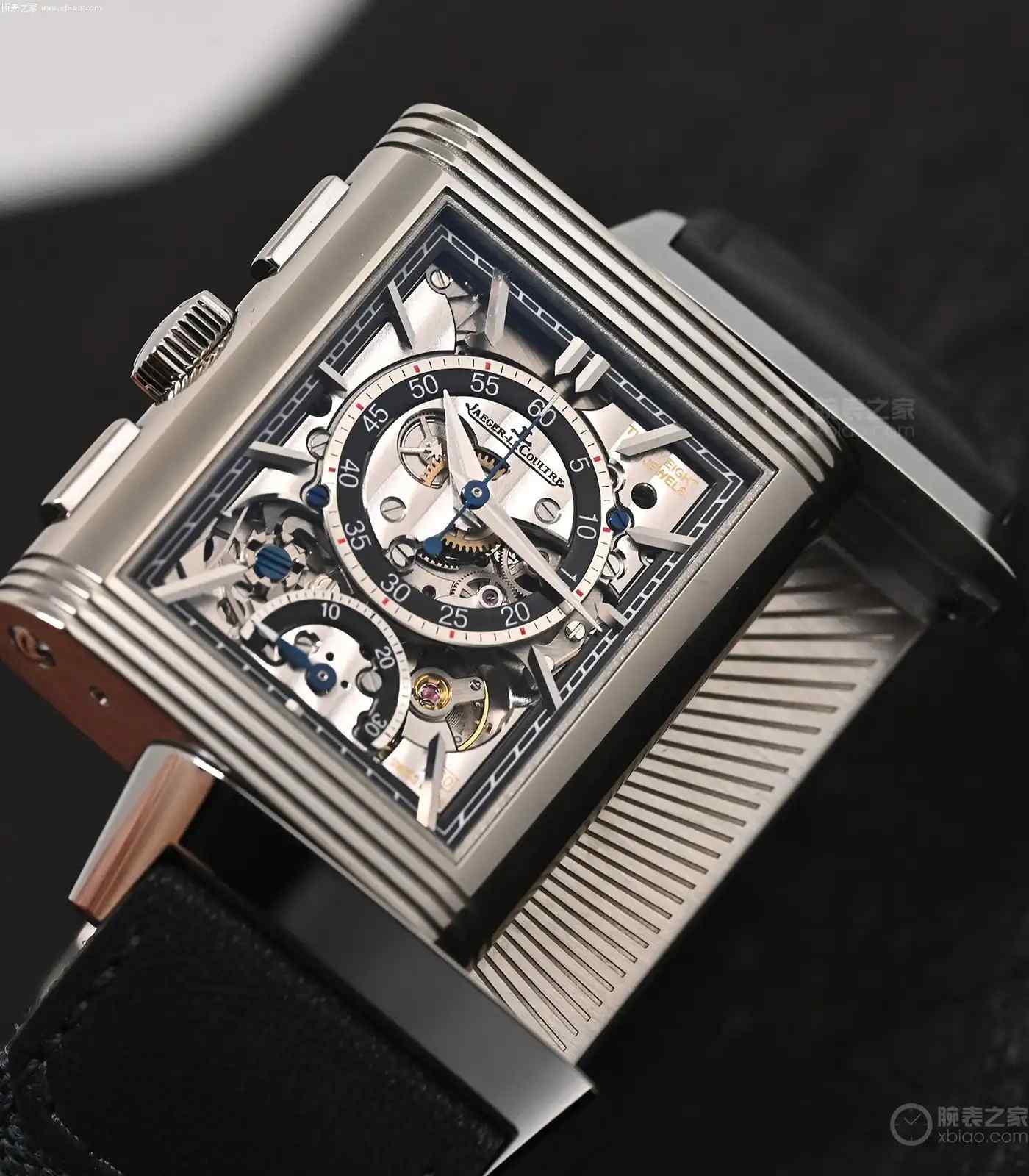 CEO私藏!积家2025最火翻转表,16万世界时神器曝光! | 奈斯探表 CEO私藏!积家2025最火翻转表,16万世界时神器曝光! | 奈斯探表