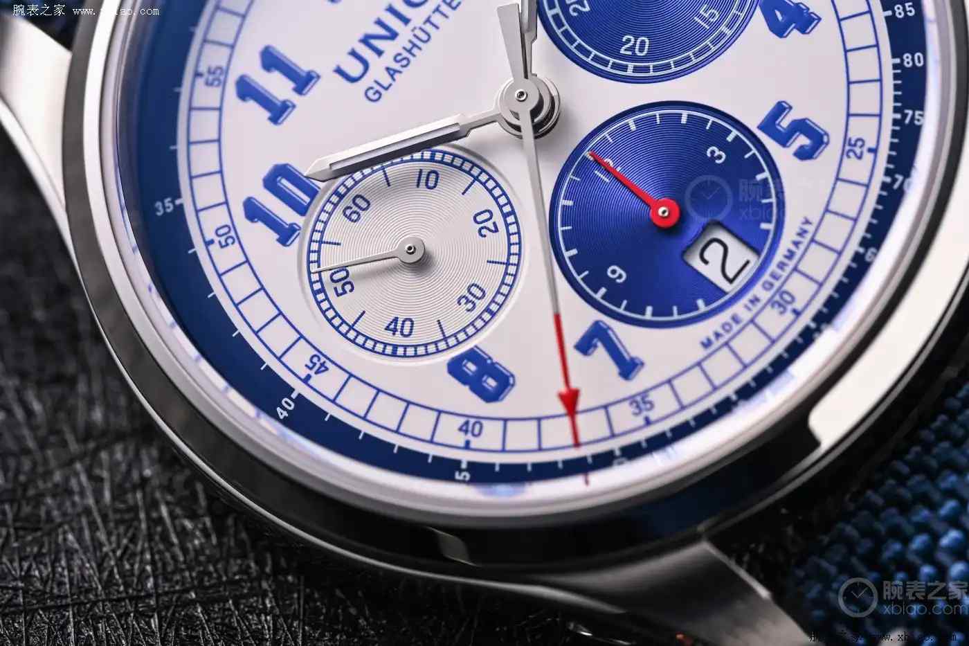 打破对称魔咒！宇联熊猫盘腕表22800元颠覆传统，玩家狂囤怕断货！ | 奈斯探表