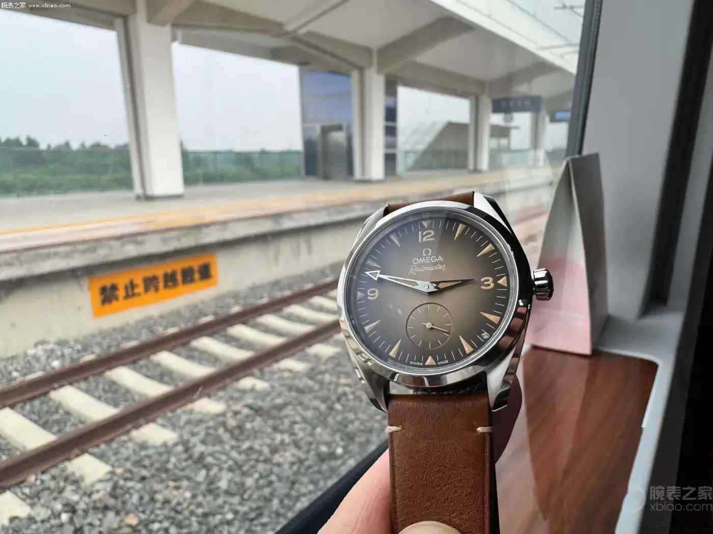 出差党必备!欧米茄铁霸15000高斯防磁,4万预算碾压职场OOTD! | 奈斯探表 出差党必备!欧米茄铁霸15000高斯防磁,4万预算碾压职场OOTD! | 奈斯探表