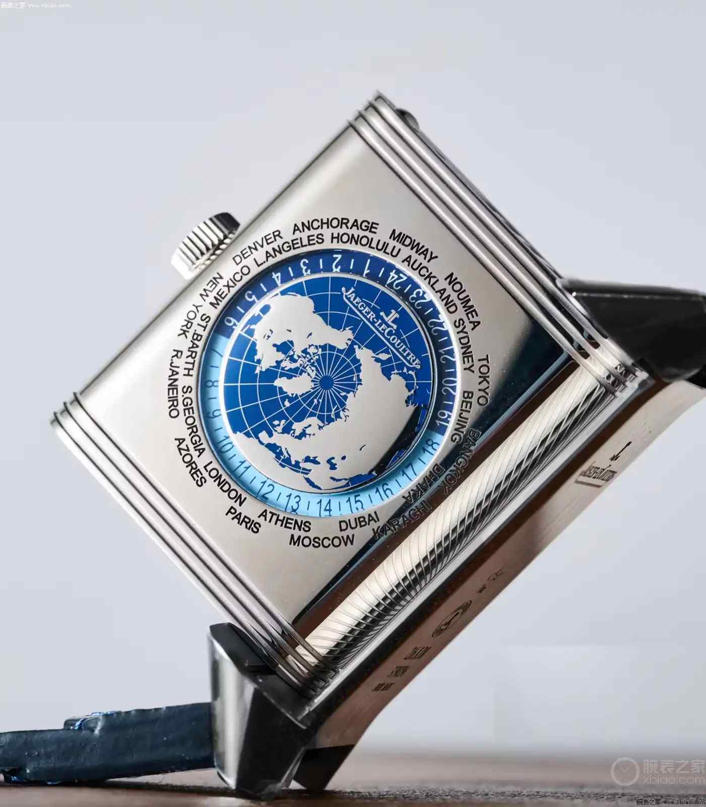 CEO私藏!积家2025最火翻转表,16万世界时神器曝光! | 奈斯探表 CEO私藏!积家2025最火翻转表,16万世界时神器曝光! | 奈斯探表