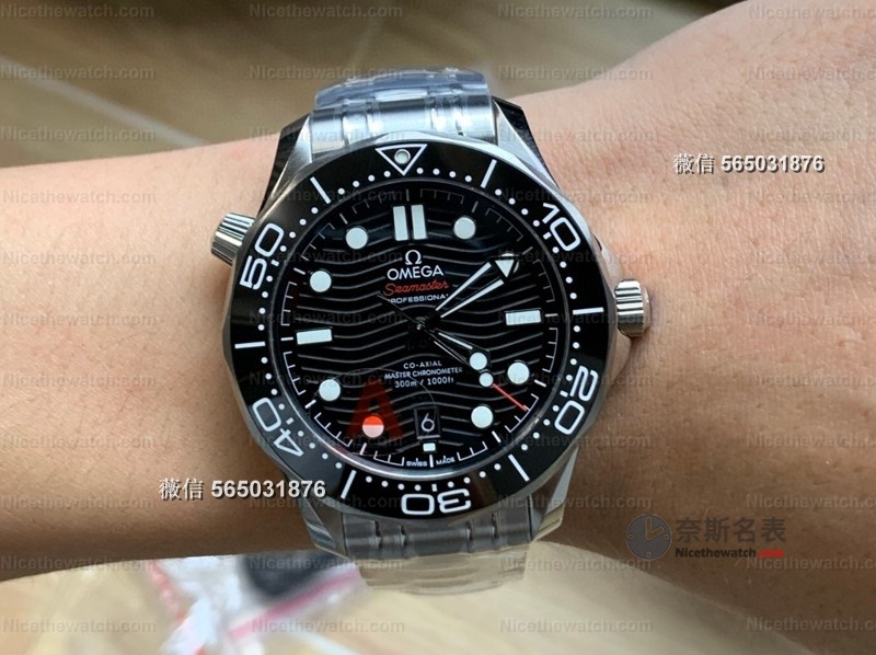 VS厂海马300V4版太狠了!一体8800机芯+双表带配置,稳定性直接封神! | 奈斯探表 VS厂海马300V4版太狠了!一体8800机芯+双表带配置,稳定性直接封神! | 奈斯探表