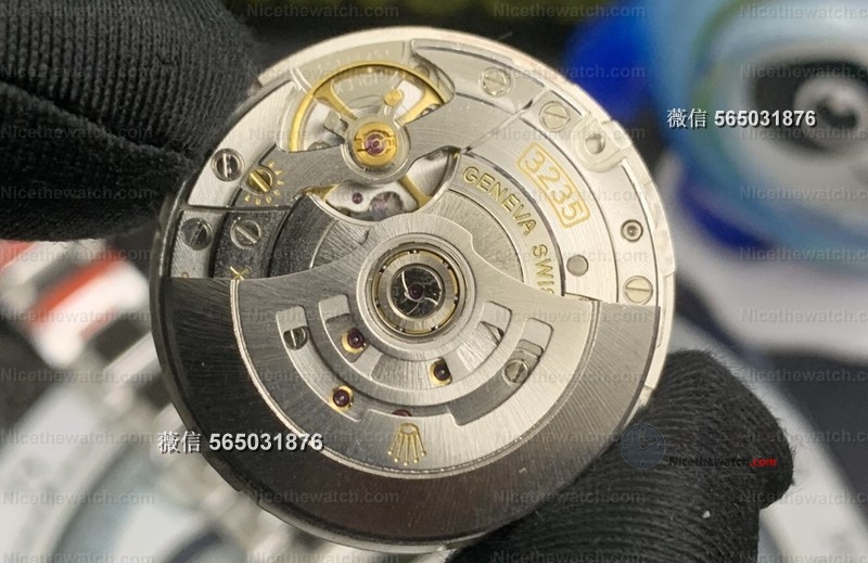 谁说复刻表不能戴出门？VS厂这款蓝游艇戴上手，朋友以为我升职加薪了！ | 奈斯探表