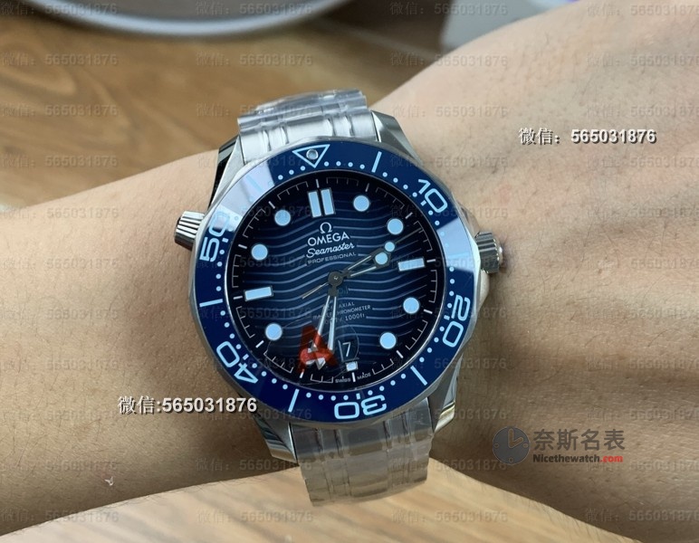 专柜同款冰蓝盘！VS厂海马300 75周年纪念版拆解，这渐变工艺太绝了！ | 奈斯探表