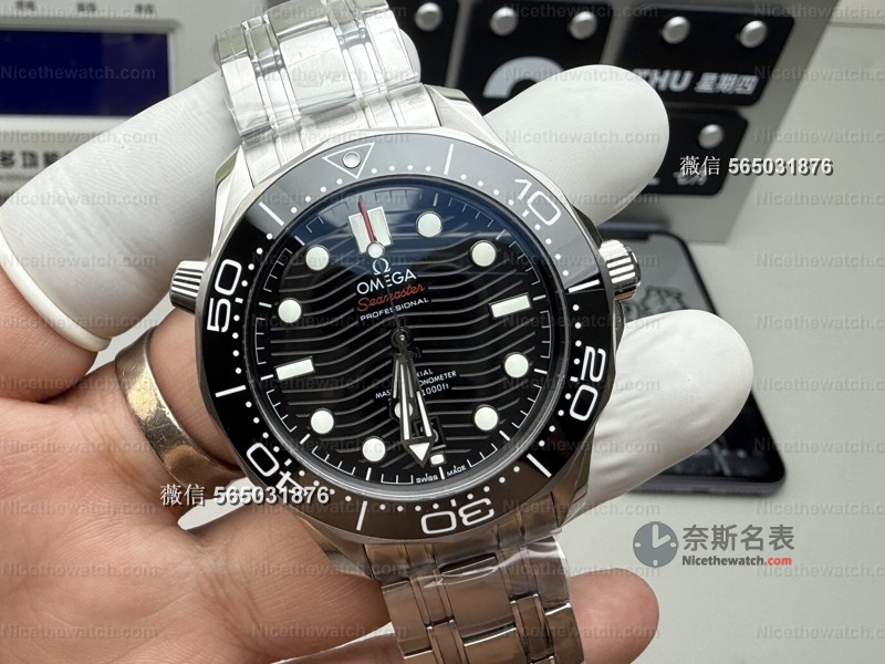 VS厂海马300V4版太狠了!一体8800机芯+双表带配置,稳定性直接封神! | 奈斯探表 VS厂海马300V4版太狠了!一体8800机芯+双表带配置,稳定性直接封神! | 奈斯探表