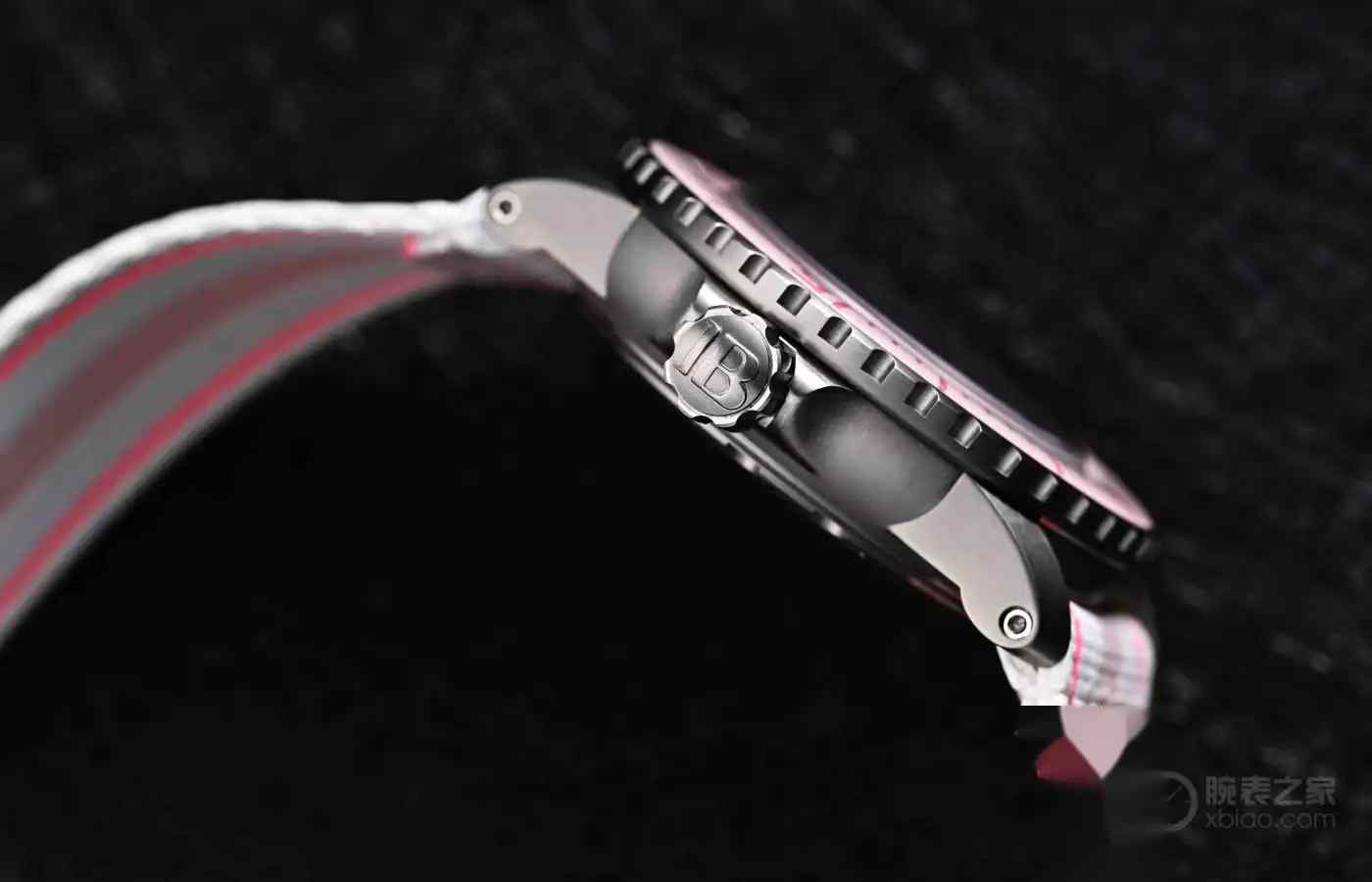 宝珀黑珍珠VS粉珍珠！女生的奢潮潜水表天花板，劳力士不香了？ | 奈斯探表