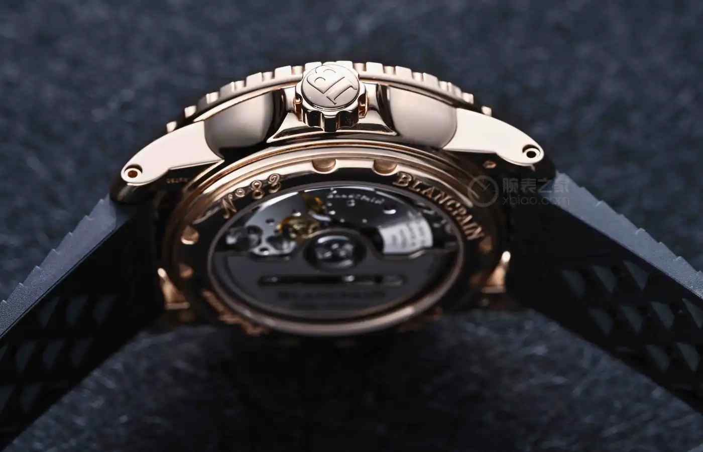 宝珀黑珍珠VS粉珍珠！女生的奢潮潜水表天花板，劳力士不香了？ | 奈斯探表