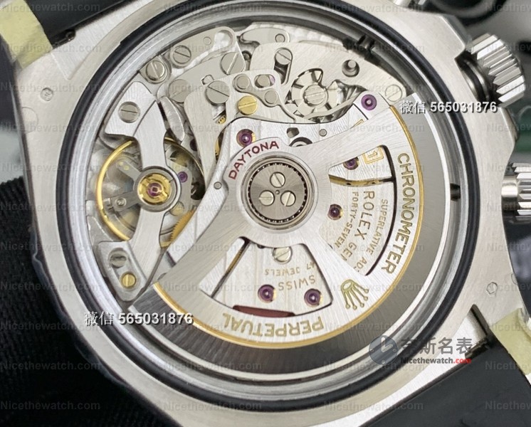 VS厂迪通拿丹东4131深度实测:走时稳、计时准、颜值炸,复刻表里的“六边形战士”! | 奈斯探表 VS厂迪通拿丹东4131深度实测:走时稳、计时准、颜值炸,复刻表里的“六边形战士”! | 奈斯探表