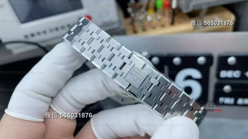 小手腕有救了!APS钢王37mm灰盘15450终极版曝光,这光影盘纹美到让人失眠! | 奈斯探表 小手腕有救了!APS钢王37mm灰盘15450终极版曝光,这光影盘纹美到让人失眠! | 奈斯探表