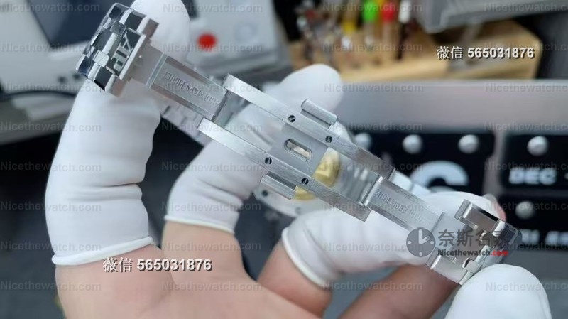 小手腕有救了!APS钢王37mm灰盘15450终极版曝光,这光影盘纹美到让人失眠! | 奈斯探表 小手腕有救了!APS钢王37mm灰盘15450终极版曝光,这光影盘纹美到让人失眠! | 奈斯探表