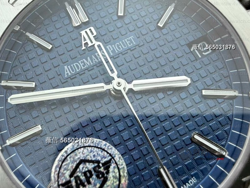 APS爱彼15500V3真实体验报告:3k内戴出15万质感,值不值? | 奈斯探表 APS爱彼15500V3真实体验报告:3k内戴出15万质感,值不值? | 奈斯探表