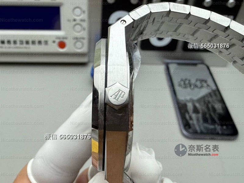 APS爱彼15500V3真实体验报告:3k内戴出15万质感,值不值? | 奈斯探表 APS爱彼15500V3真实体验报告:3k内戴出15万质感,值不值? | 奈斯探表