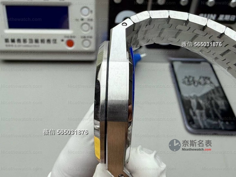 APS爱彼15500V3真实体验报告:3k内戴出15万质感,值不值? | 奈斯探表 APS爱彼15500V3真实体验报告:3k内戴出15万质感,值不值? | 奈斯探表