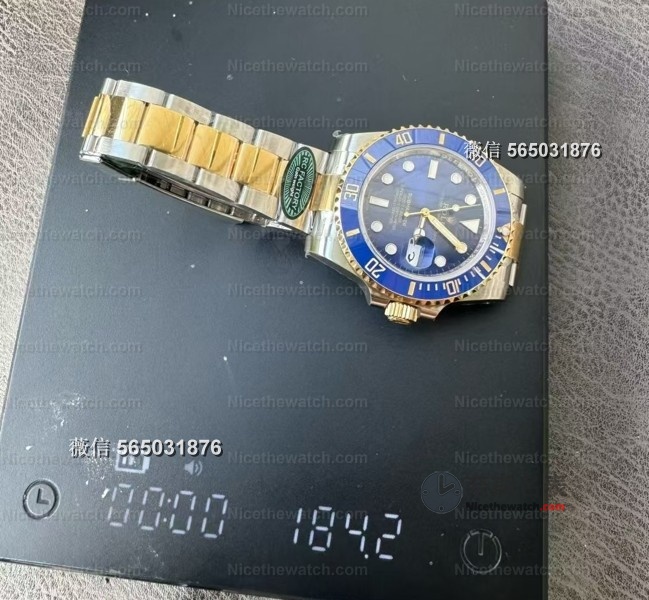 【配重天花板】RC厂间金黑蓝水鬼3135实测:185克真·原装手感,细节拉满闭眼入! | 奈斯探表 【配重天花板】RC厂间金黑蓝水鬼3135实测:185克真·原装手感,细节拉满闭眼入! | 奈斯探表