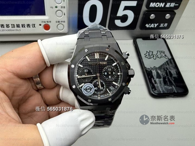 【2025硬核升级】APS皇家橡树26240 V2无卡度一体机实测!飞返计时+全黑陶瓷,机械控看完直呼过瘾! | 奈斯探表 【2025硬核升级】APS皇家橡树26240 V2无卡度一体机实测!飞返计时+全黑陶瓷,机械控看完直呼过瘾! | 奈斯探表