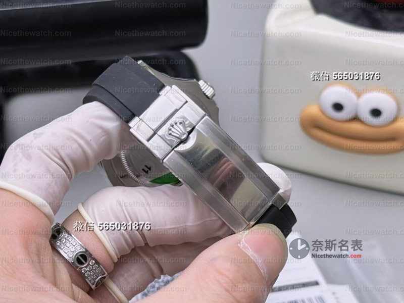 148克沉稳质感！VS厂白金游艇V3配重版实测：3235机芯真能叫板正品？ | 奈斯探表