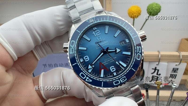 限量冰蓝+波塞冬浮雕+8800机芯！VS海马600 75周年版值不值得冲？ | 奈斯探表