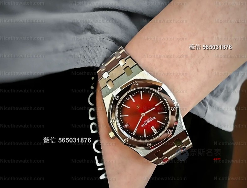 【上手实测】ZF厂2025王炸新品！爱彼16202XT“酒红钛金版”轻到忘记戴表，颜值性能双封神！ | 奈斯探表
