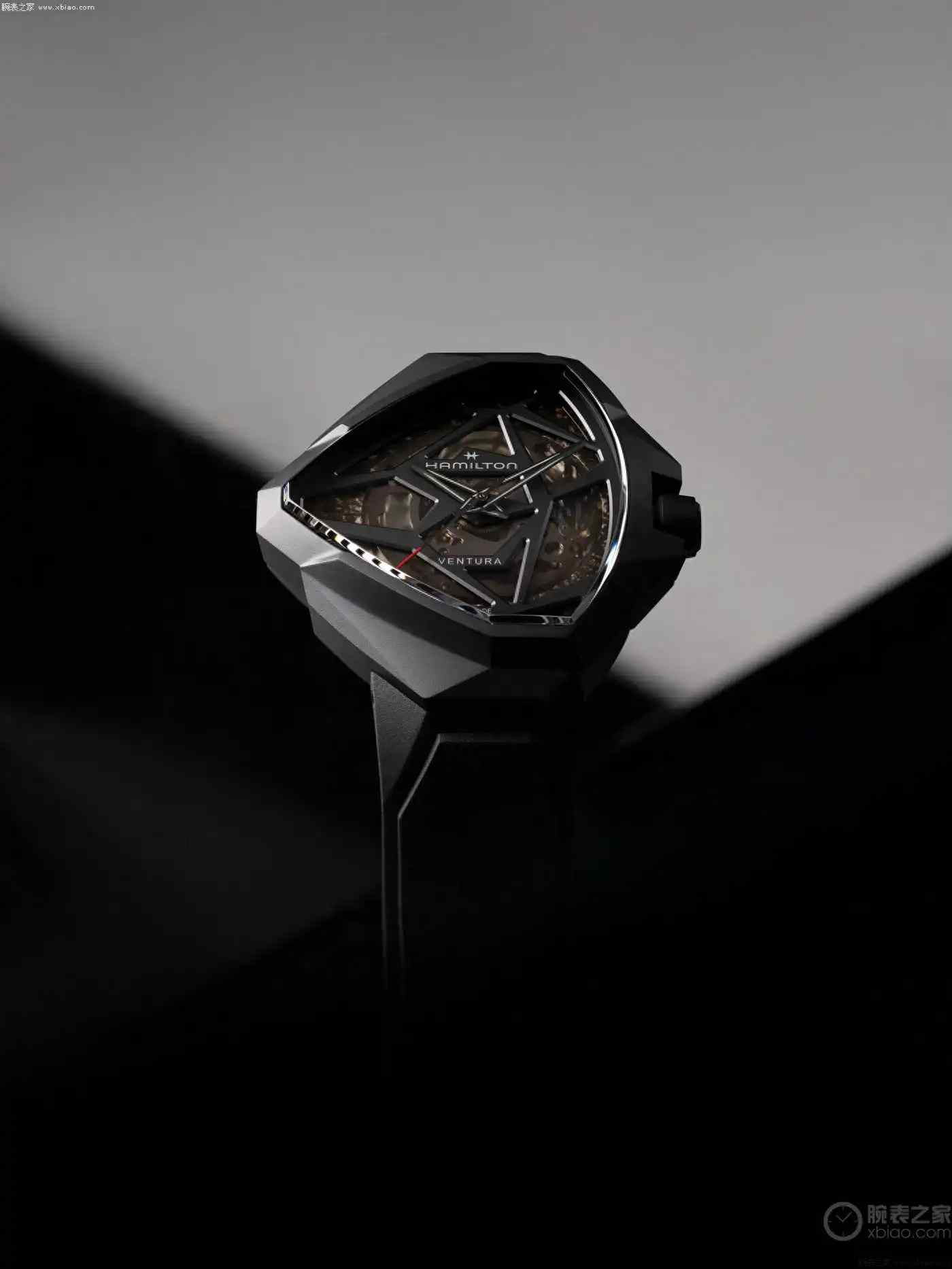 突破时空维度！汉米尔顿探险Edge镂空表，渐变表盘下的机械美学太震撼 | 奈斯探表