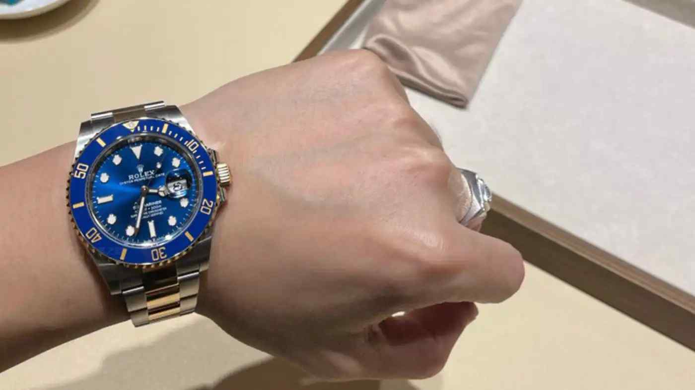 公价14万竟比绿水鬼更香？揭秘劳力士间金蓝水鬼的六大心动理由 | 奈斯探表