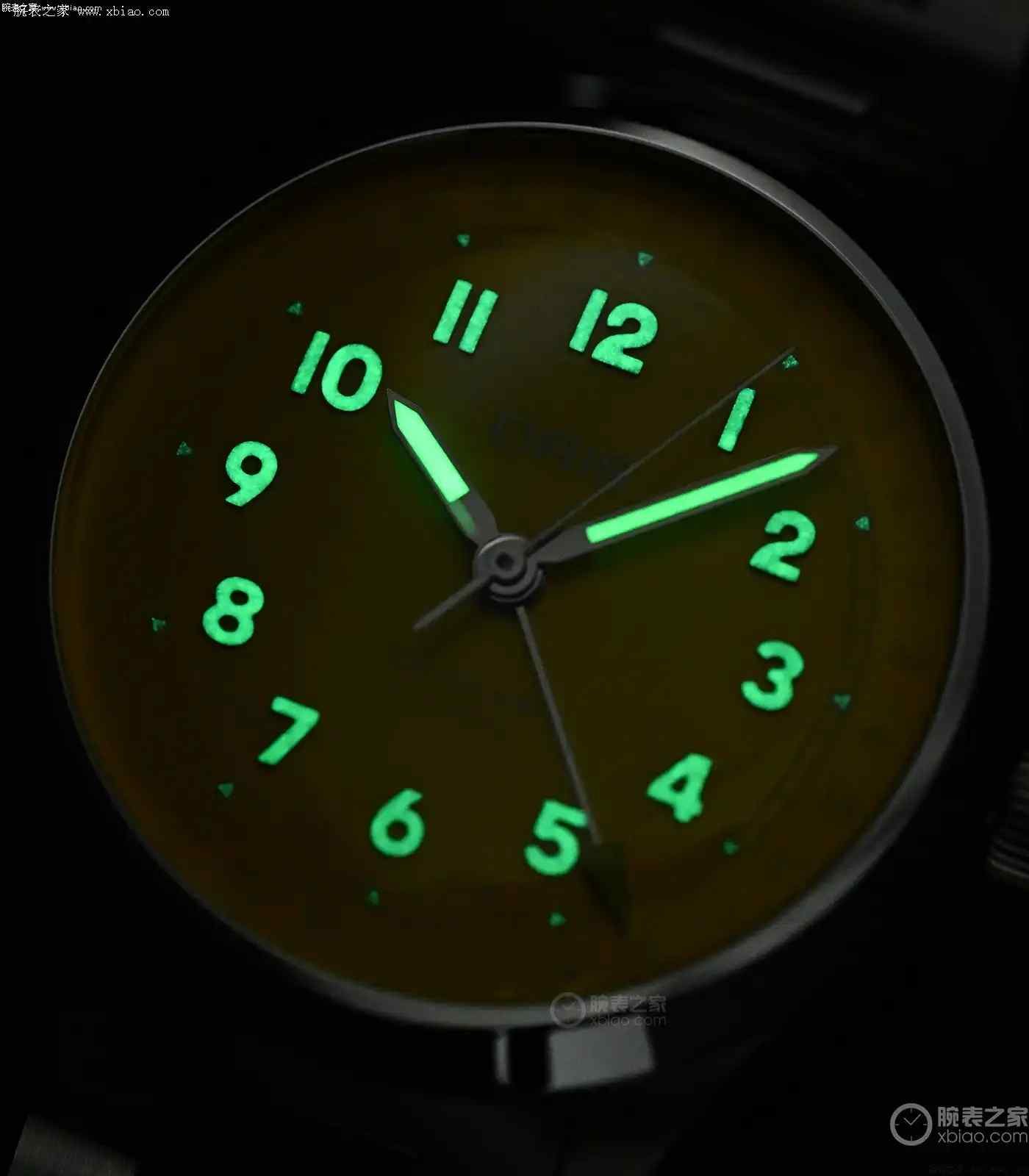 预算1万6怎么选？豪利时大表冠彩色盘腕表横评，这三款配色闭眼入 | 奈斯探表