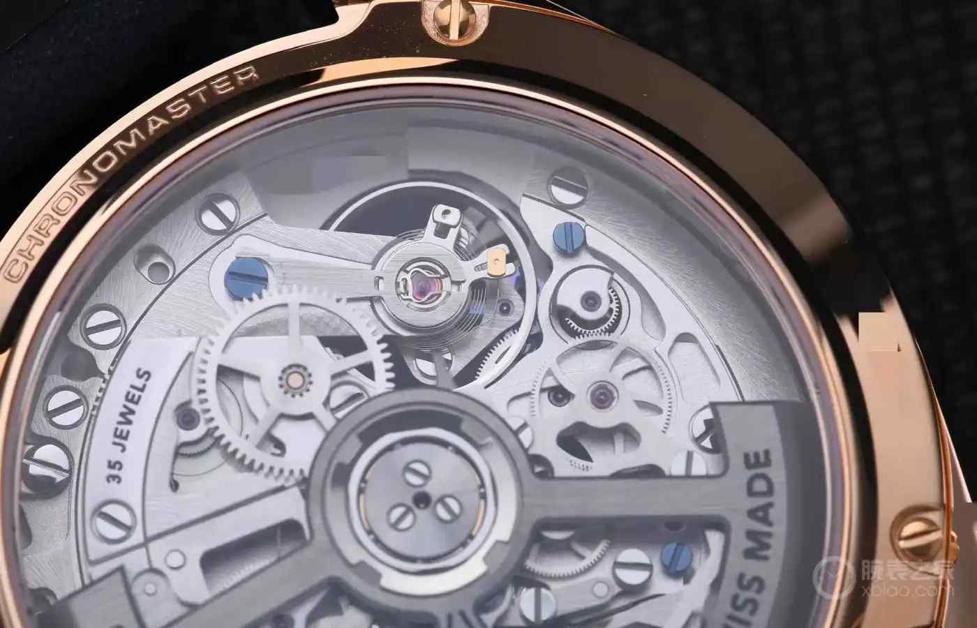 1969年传奇机芯重生！真力时三色计时盘竟暗藏透明秘境 | 奈斯探表