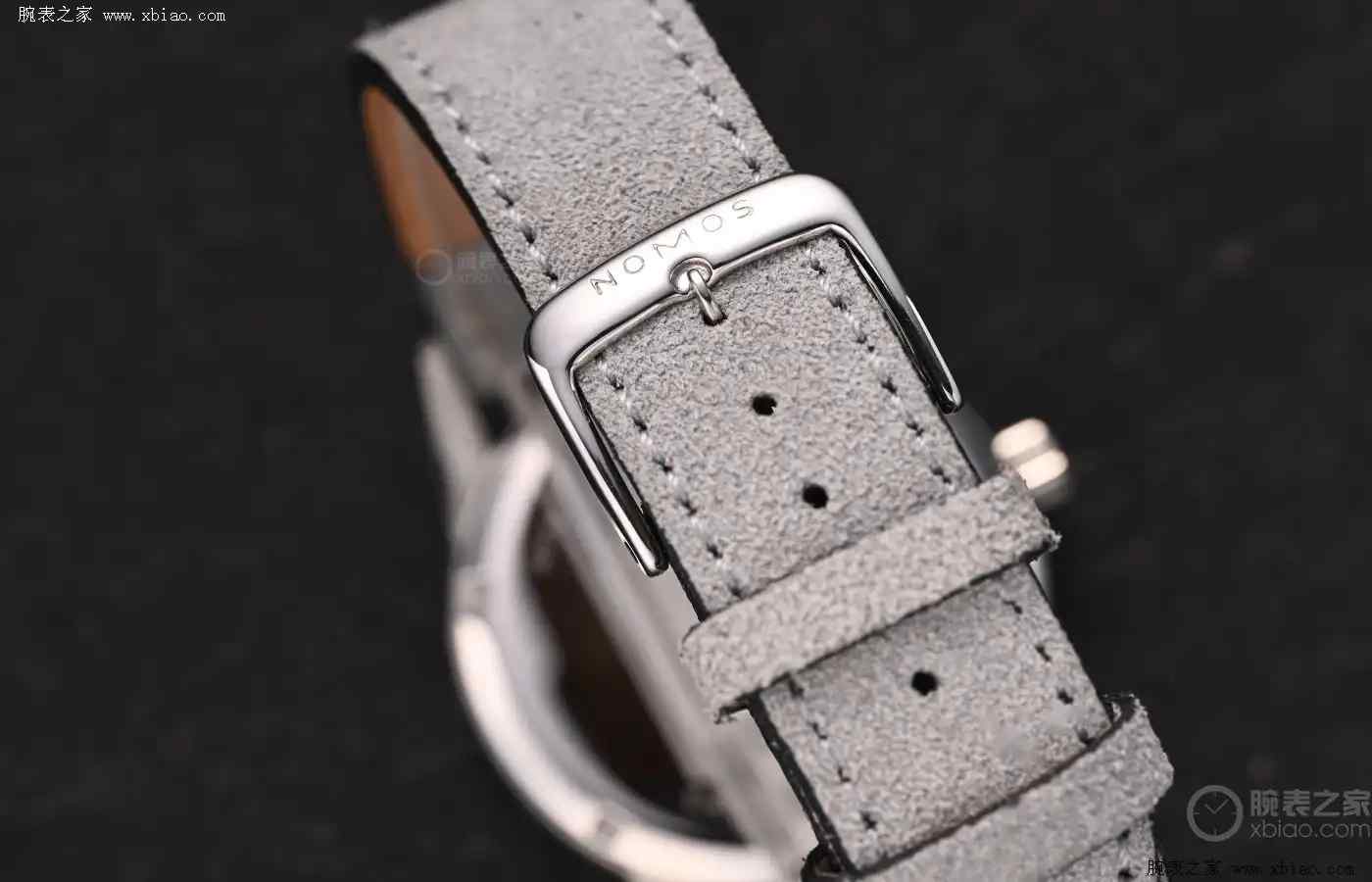 秋冬腕间一抹温柔粉！NOMOS珊瑚粉彩盘腕表点亮沉闷穿搭 | 奈斯探表