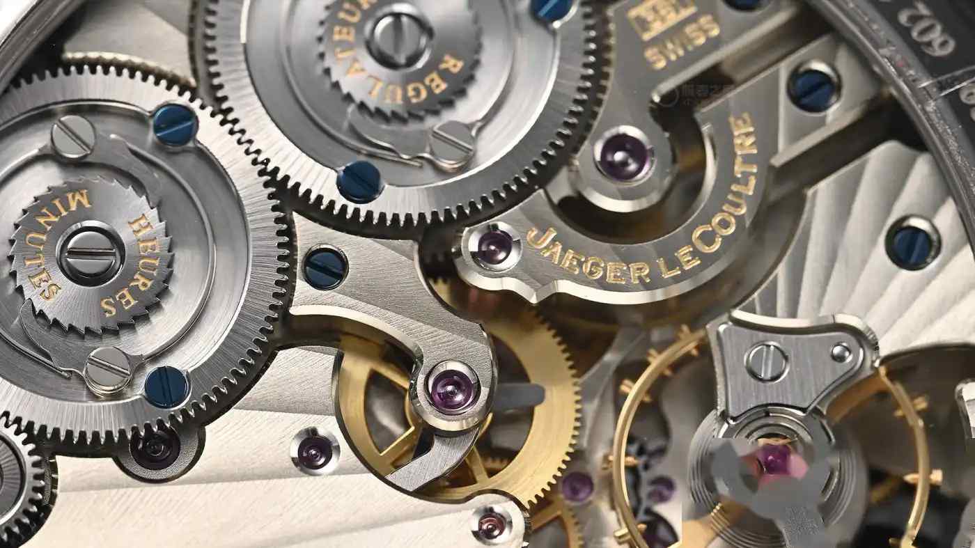 积家双翼月相腕表惊艳登场！独创双动力系统破解走时难题，颜值性能双巅峰 | 奈斯探表