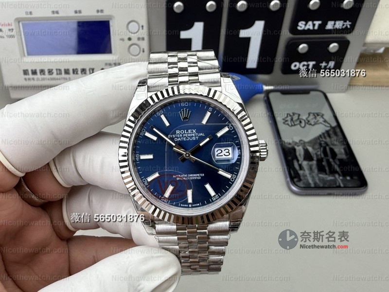 VS厂劳力士日志V2重磅升级！白金狗牙圈终于“对味”，细节拉满成复刻新标杆 | 奈斯探表