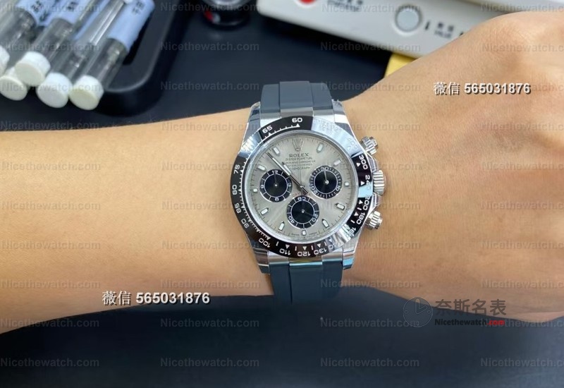 VS厂劳力士灰熊迪通拿实测:丹东4130机芯真能打?不到4K计时码表值不值得冲? | 奈斯探表 VS厂劳力士灰熊迪通拿实测:丹东4130机芯真能打?不到4K计时码表值不值得冲? | 奈斯探表