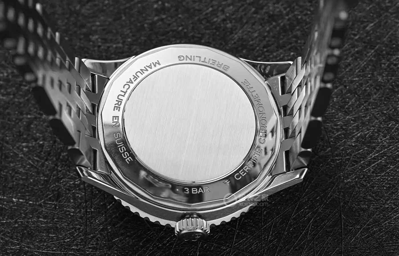 冰蓝盘颠覆传统!百年灵航空计时表41mm完美平衡复古与时尚 | 奈斯探表 冰蓝盘颠覆传统!百年灵航空计时表41mm完美平衡复古与时尚 | 奈斯探表