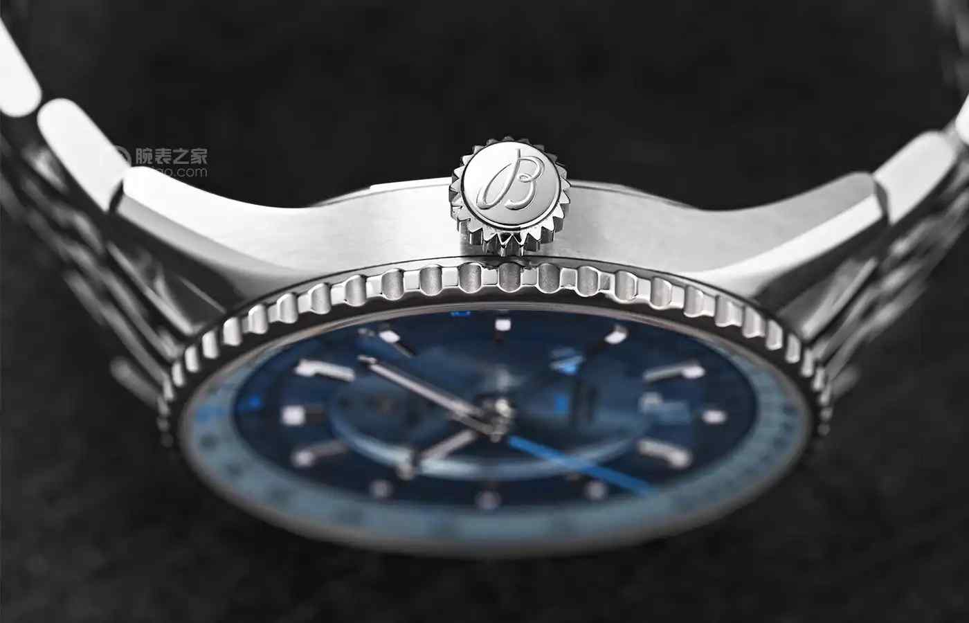 冰蓝盘颠覆传统!百年灵航空计时表41mm完美平衡复古与时尚 | 奈斯探表 冰蓝盘颠覆传统!百年灵航空计时表41mm完美平衡复古与时尚 | 奈斯探表