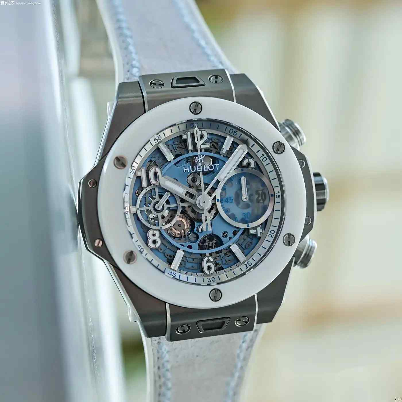 冰晶之美！宇舶Big Bang冬季限量双腕表登场，蓝宝石通透钛陶瓷炫白 | 奈斯探表