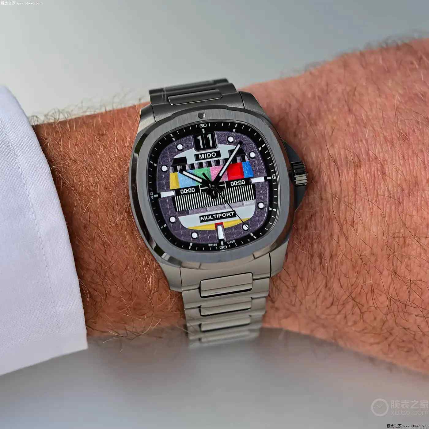 像素美学颠覆传统！美度舵手TV大日历S02特别版 配双色表带仅售千元 | 奈斯探表